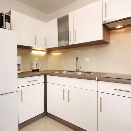 In Mit Eigenem Balkon By Interhome * 바슈카