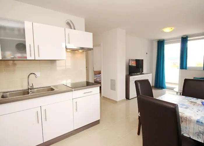 Apartament In Mit Eigenem Balkon By Interhome *