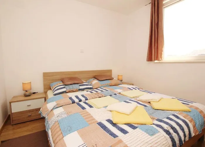 In Mit Eigenem Balkon By Interhome דירה *