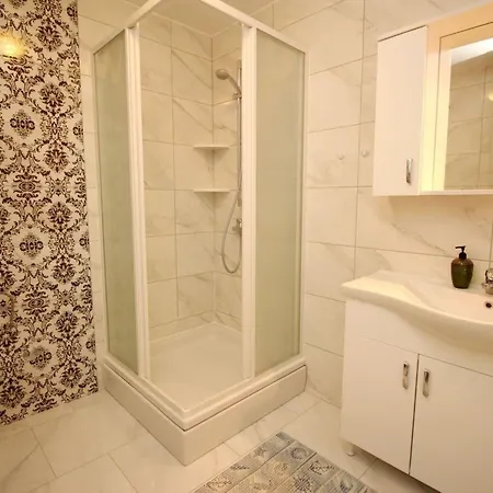 In Mit Eigenem Balkon By Interhome Apartamento *